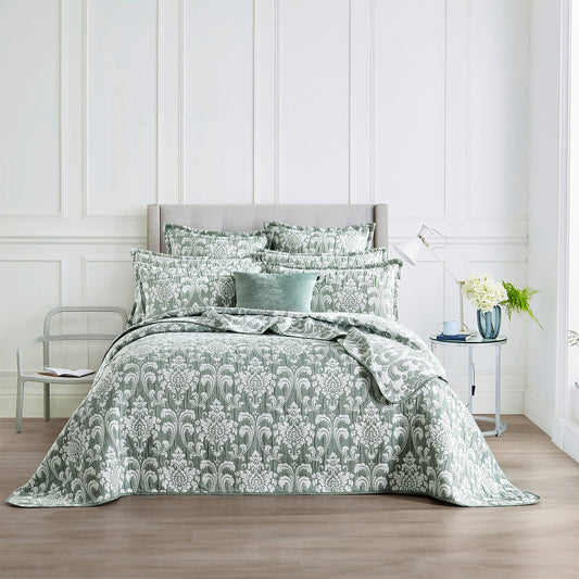 Queen/King Bed Renee Taylor Tahlia Jacquard Coverlet Set Jade