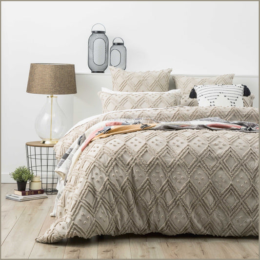 King Bed Park Avenue Medallion cotton Vintage washed Tufted Quilt Cover Set Stone