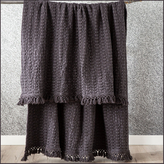 Renee Taylor Alysian Throw 130x200 cms Magnet