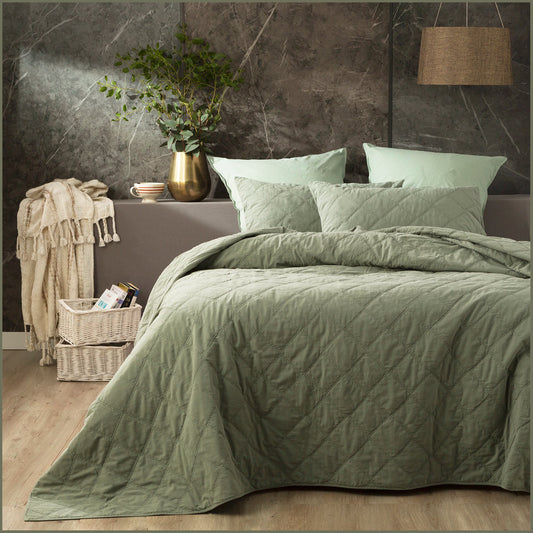 Queen/King Bed Renee Taylor Attwood Vintage Stone Washed Cotton Quilted Coverlet Set Fern