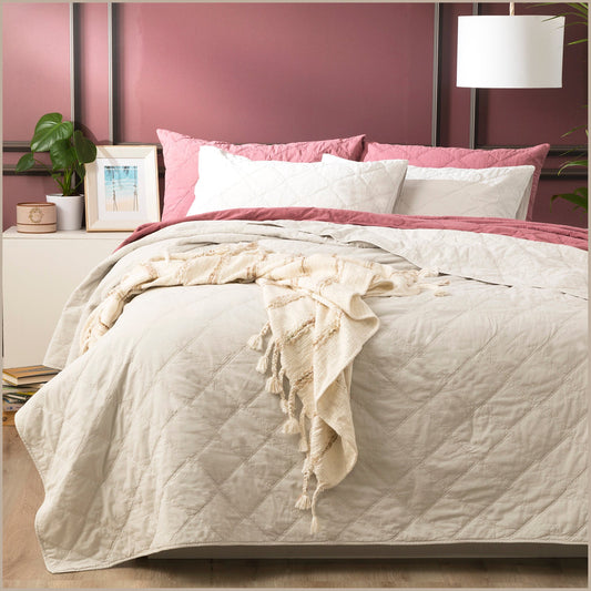 Queen/King Bed Renee Taylor Attwood Vintage Stone Washed Cotton Quilted Coverlet Set Dove